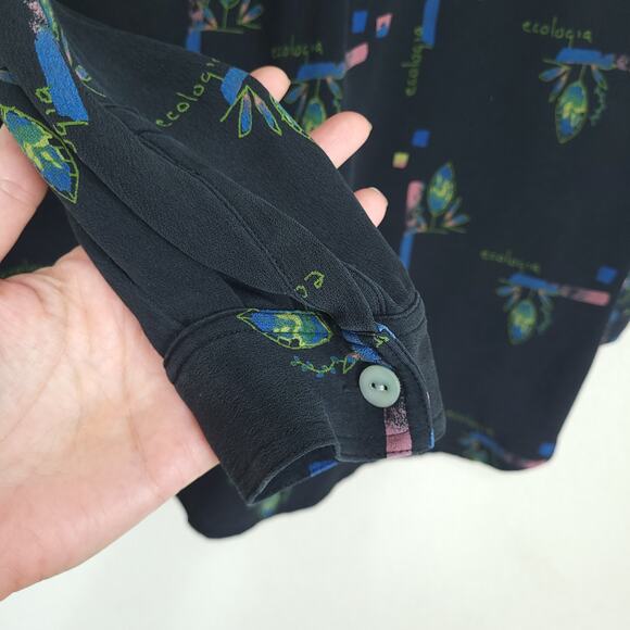 Chicos Button Up Blouse Womens M Silk Casual Artsy Abstract Floral Plants - Picture 13 of 13